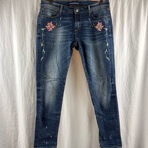 Driftwood floral embroidered straight leg girlfriend jeans boho 30